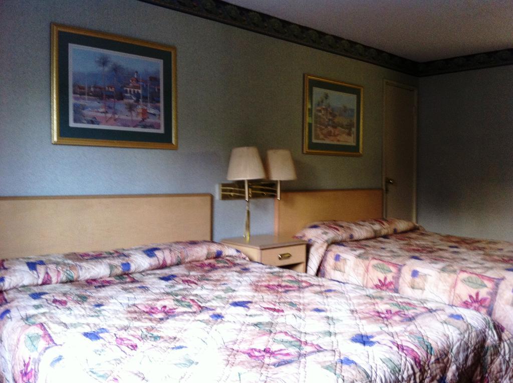 Civic Center Inn Санта-Ана Номер фото